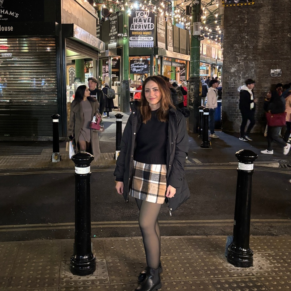 Meet your Posher, Thalia